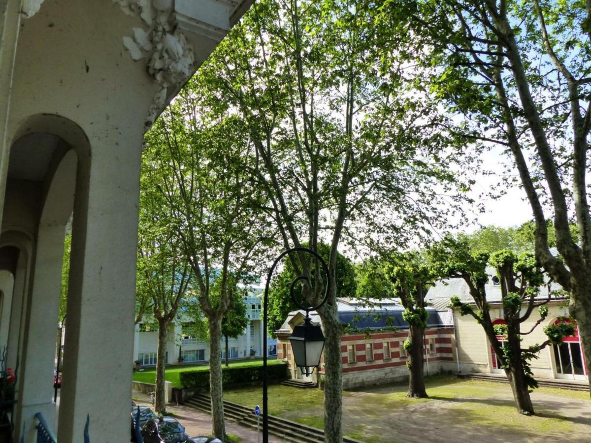 Appartement Elegant Et Confortable Au Coeur De Vichy, Pres De L'Opera Et Des Parcs Napoleon III - Fr-1-489-303 外观 照片