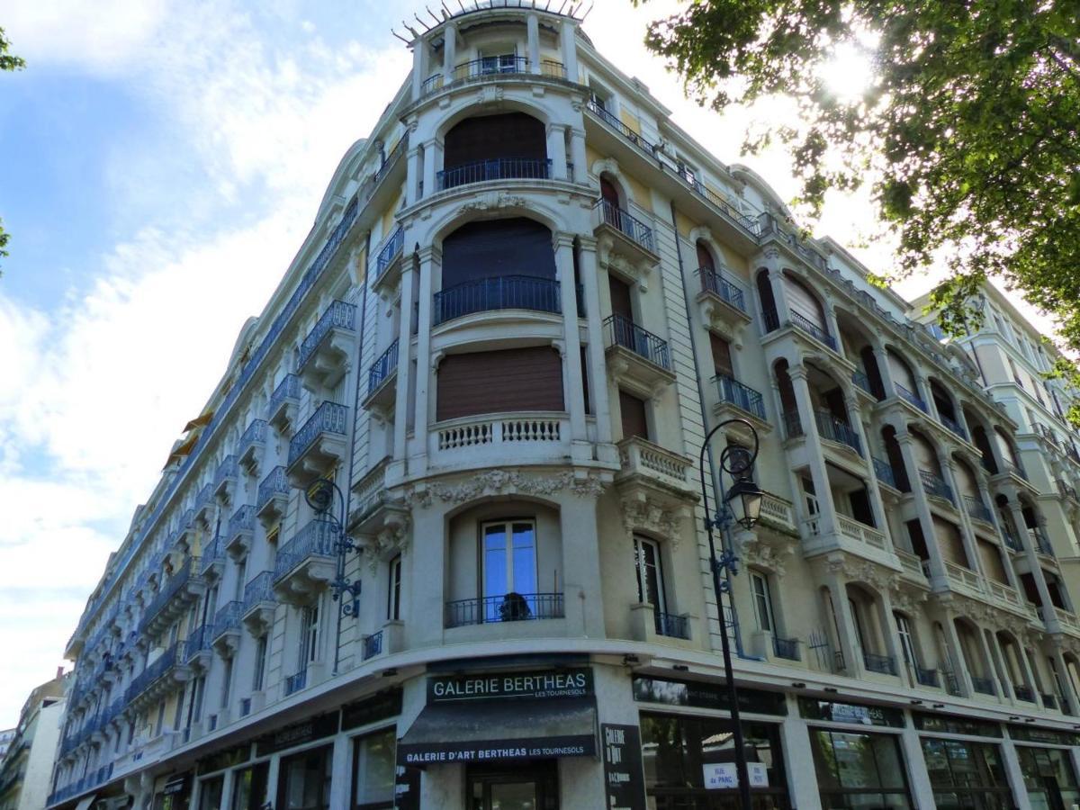 Appartement Elegant Et Confortable Au Coeur De Vichy, Pres De L'Opera Et Des Parcs Napoleon III - Fr-1-489-303 外观 照片